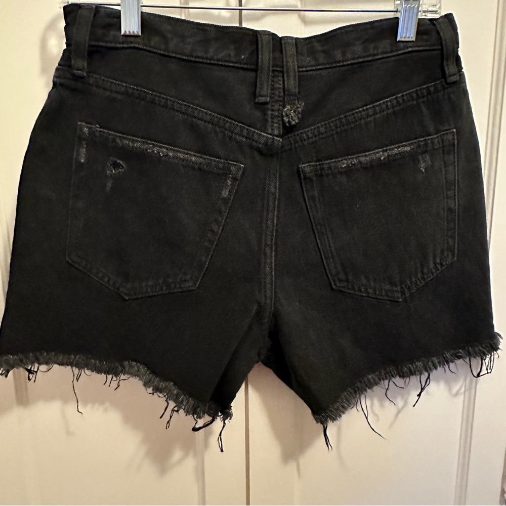 Free People Makai Cutoff Short in Washed Black 27 - Picture 5 of 9
